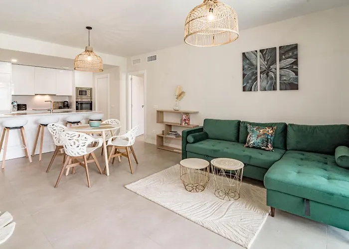 Lme2ba- Cozy Ground Floor Flat In Luxury 에스테포나